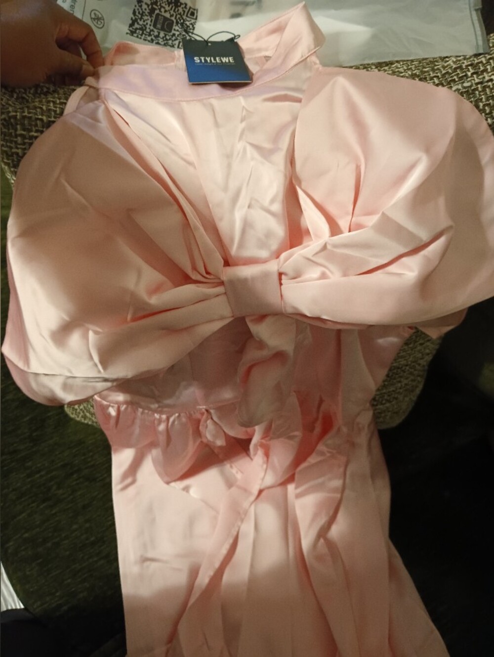 Ash Wednesday Pix:StyleWe NWT PINK CHAMPAGNE BOW HIGH LOW TOP - Picture 2 of 5